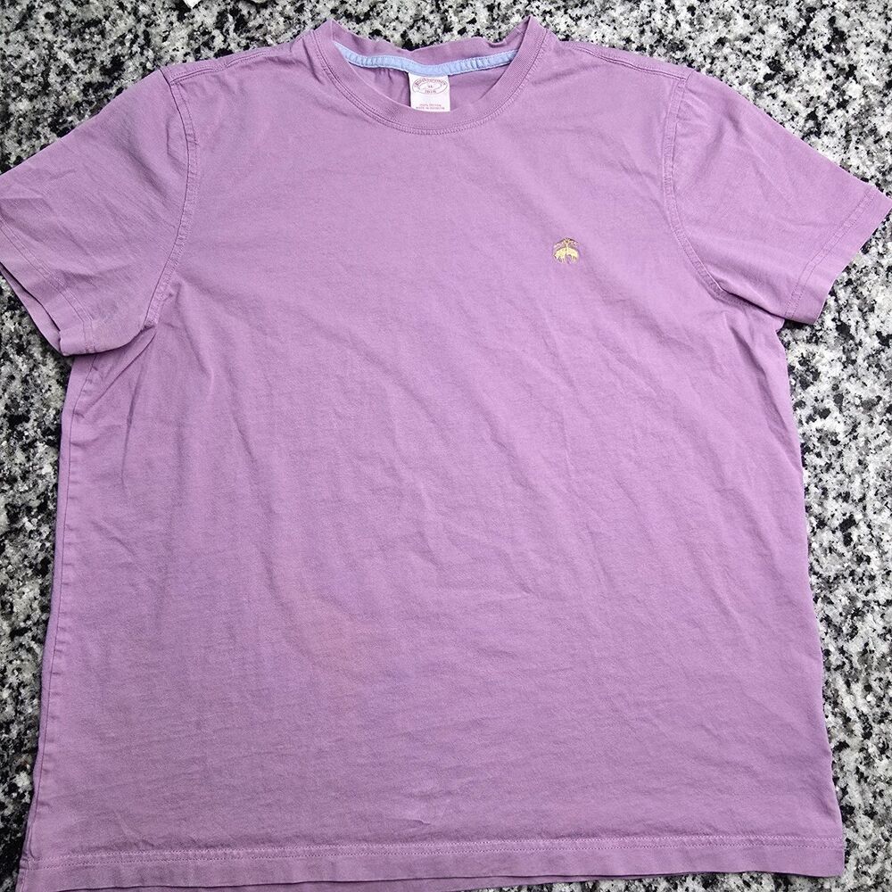 Brooks Brothers 1818 Men's T-Shirt XL Lavender Crew Neck Embroidered Logo
